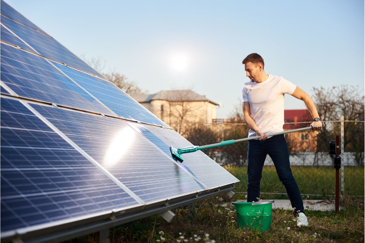 Tablettes de nettoyage pour panneaux solaires